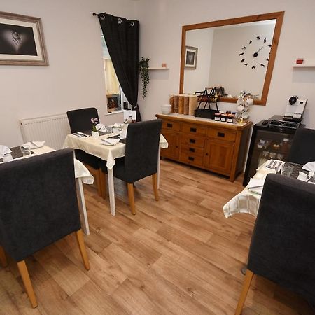 Apple Tree Place B&B Tadley Екстериор снимка