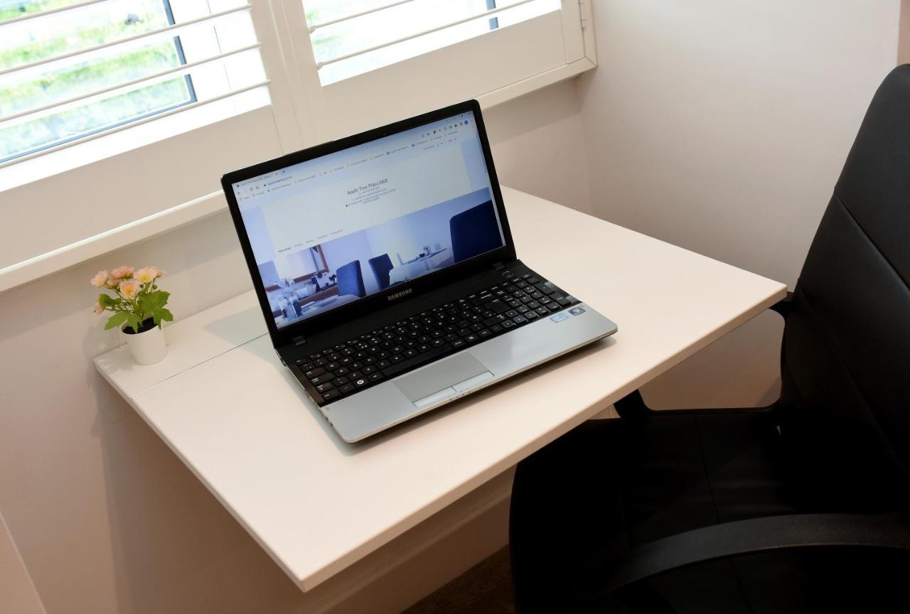 Apple Tree Place B&B Tadley Екстериор снимка
